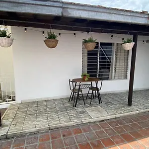 apartamento-301-mediterraneo-estadio.colombiamedellinhotels.com/